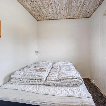 Iliana - 1km From The Sea By Interhome Fano
